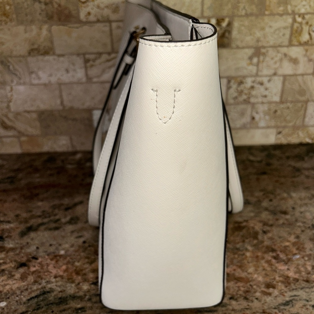 Michael Kors White Tote Bag - Picture 5 of 8